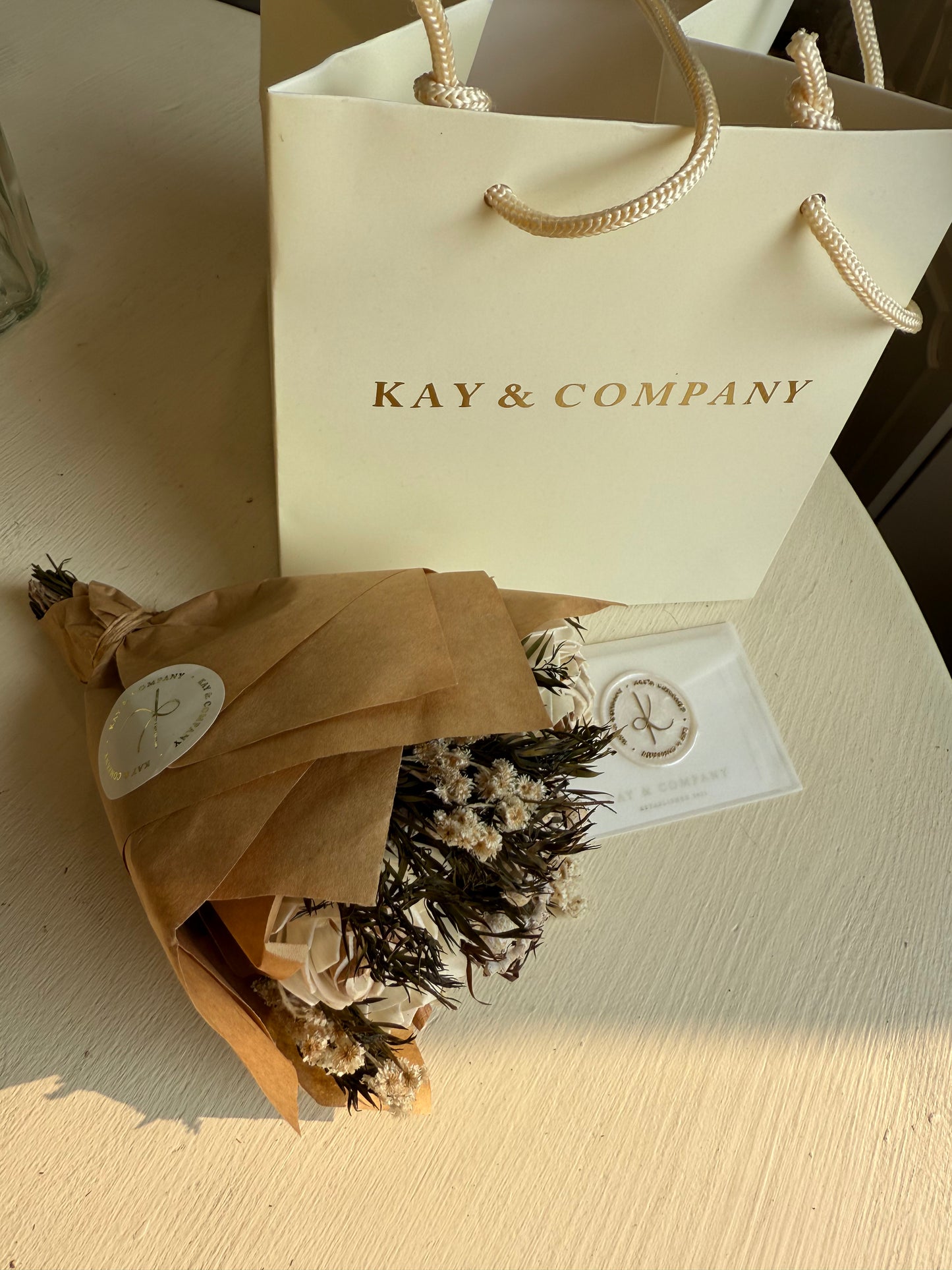 Mini Dried Bouquet - Ivory/dark green Graduation Edition