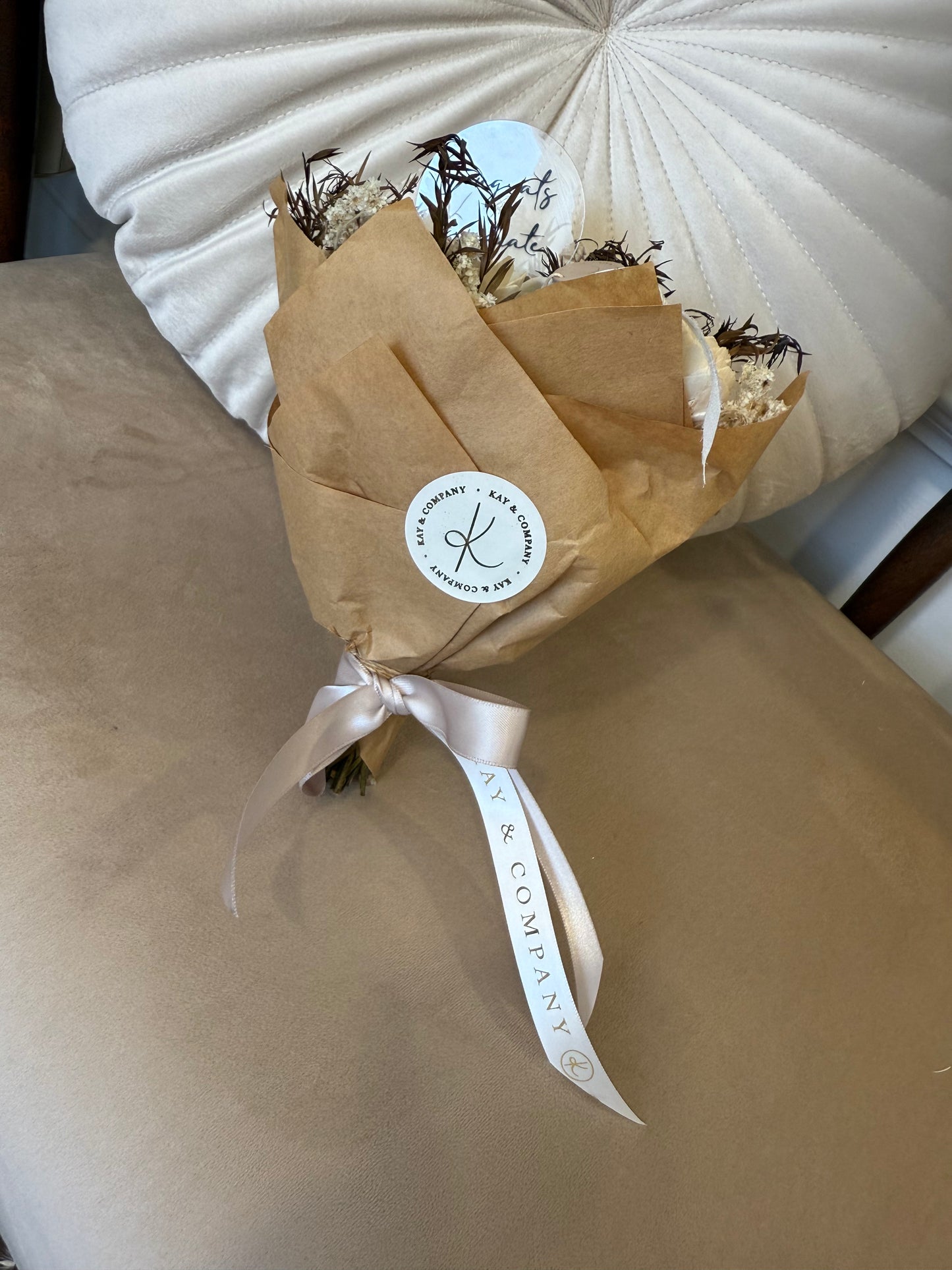 Mini Dried Bouquet - Ivory/dark green Graduation Edition