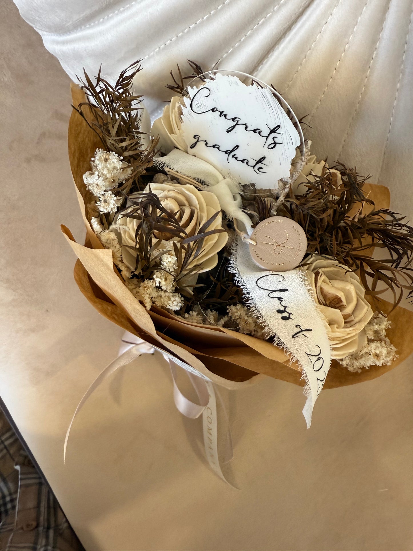 Mini Dried Bouquet - Ivory/dark green Graduation Edition