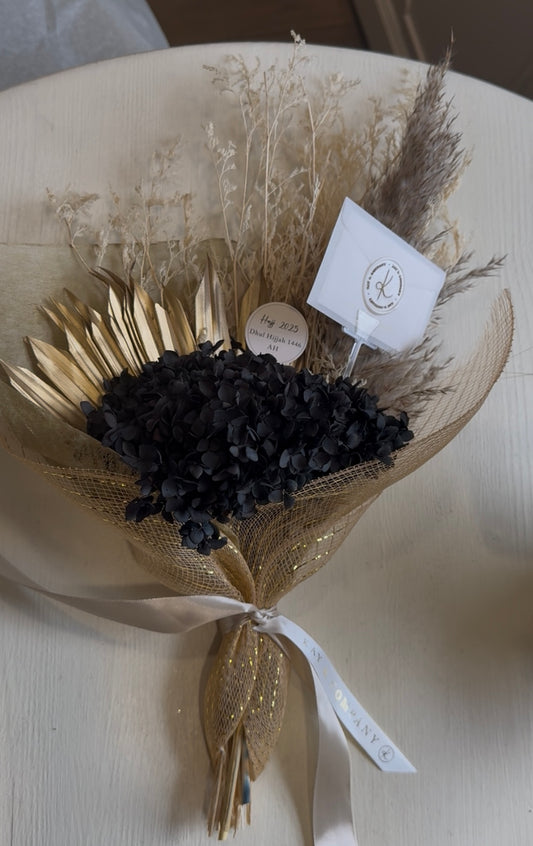 'HAJJ HANDTIE' Dried Arrangement