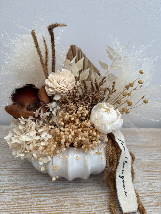 Mothers Day dried arrangement in vase Neutral