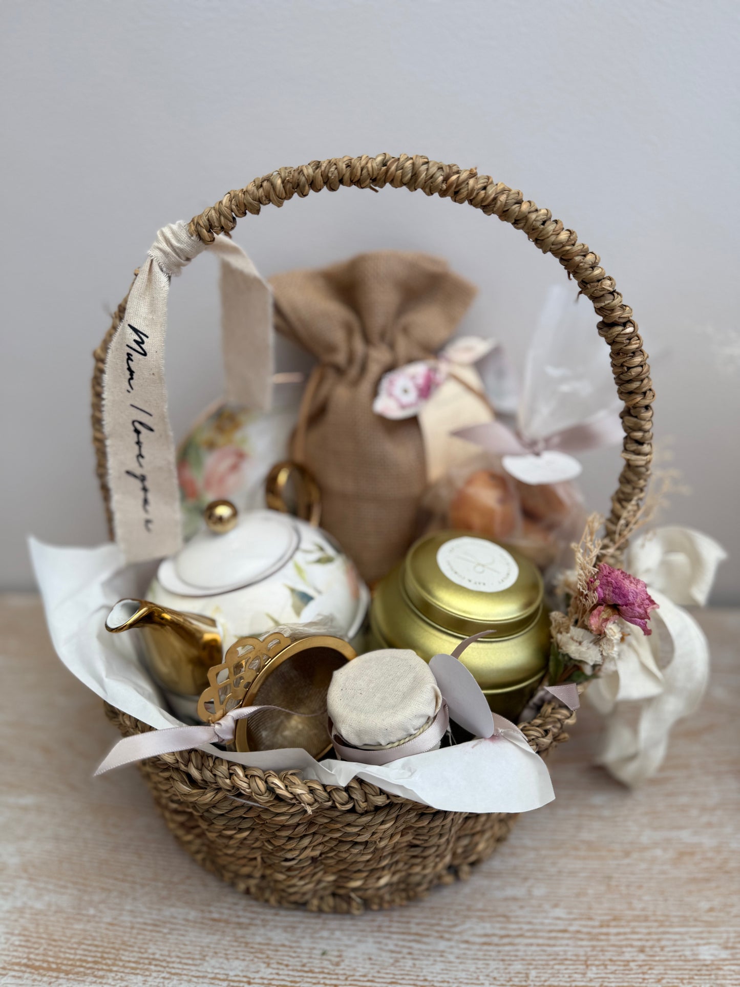 Mothers Day tea for one Hamper